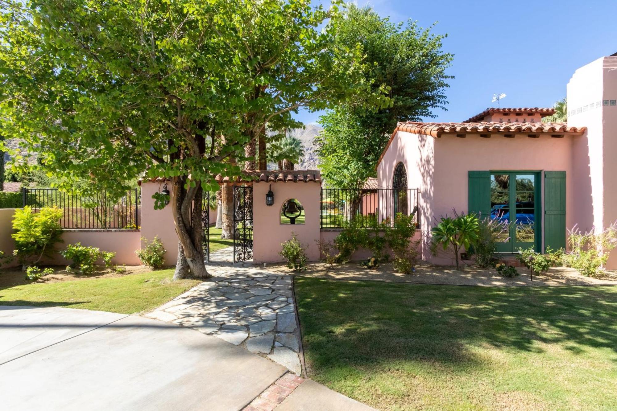Casa Del Colibri' By Avantstay Luxe Estate W Pickle Ball Court 팜 스프링스 외부 사진
